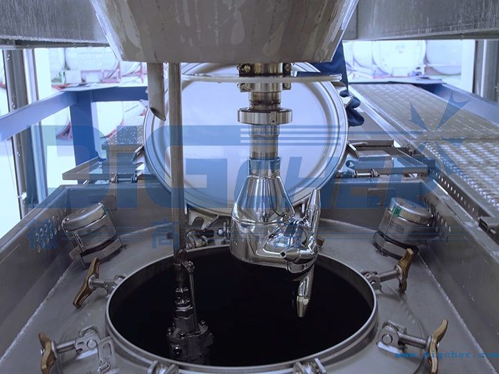 高壓清洗機清洗油罐